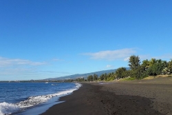 La Réunion : le ciel de ce premier jour de vacances hésite entre nuages et soleil