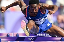 Athlétisme : le hurdler mahorais Raphaël Mohamed finit huitième de sa finale aux championnats de France en salle