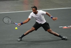 "Je vais devoir trouver des ressources insoupçonnées" : à 39 ans, Gaël Monfils passe au 2e tour du Masters 1000 d'Indian Wells 