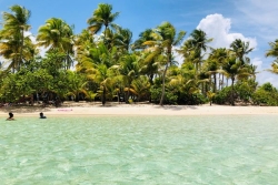 Sainte-Anne : importante opération de recherche après la disparition d’une personne lors d’un baptême de plongée