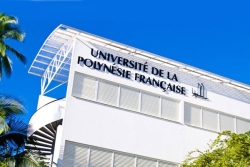 À l'UPF, des étudiants crient leur colère après le colloque sur la souveraineté à huis clos