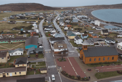 Base nautique, parc éolien, déchetterie : résumé du programme de la seule liste candidate aux municipales 2026 à Miquelon-Langlade