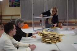 “Un plébiscite”, “une raclée”, “contents de la dynamique” : réactions à la réélection des maires de Saint-Pierre et de Miquelon