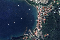 Baignade interdite sur la plage du bourg de Deshaies, à cause d'une contamination bactériologique