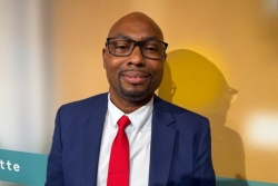 Toiher-Eddine "Sauzée" Saandani, candidat dans la commune d'Acoua, veut mettre l'accent sur les écoles