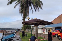 Effondrement d'une partie de l'aménagement des berges à Saint-Georges de l’Oyapock