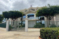 Municipales 2026 en Guadeloupe : Baie-Mahault, un débat sous tension entre les trois candidats avant le second tour