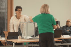 À Saint-Pierre, le maire sortant Yannick Cambray réélu lors d'un conseil municipal d'installation particulier