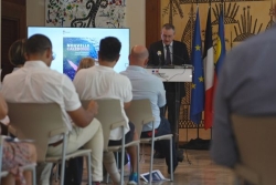 Quelles sont les grandes lignes du pacte de refondation économique entre l'État et la Nouvelle-Calédonie ?