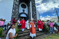 REPORTAGE. Effervescence et piété pour près de 800 catholiques pour la messe des Rameaux à Saint-André