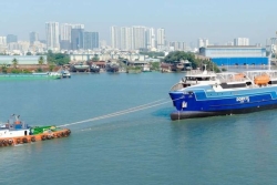 Mise à l’eau du nouveau navire du groupe Degage pour la desserte de l’archipel des Tuamotu