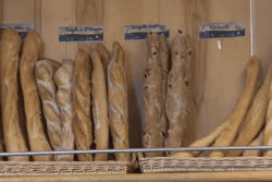 Baguette, pain rond, ficelle... Comment sont fixés les prix du pain à Saint-Pierre-et-Miquelon ?