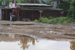"On cible les quartiers les plus éloignés" : une opération "pas de quartier pour les moustiques" organisée en Petite-Terre