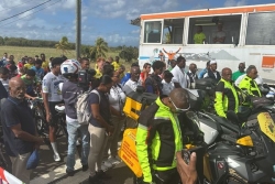Décès de l’arbitre Claude Bourriquis : le peloton observe une minute de silence à Anse-Bertrand