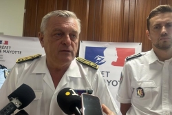 Opération "Kingia" à Mayotte : "nous mettons énormément de moyens sur le terrain", clame le préfet François-Xavier Bieuville
