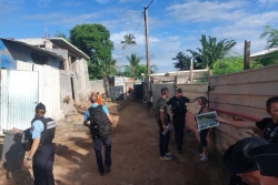 "On a saisi une somme d'argent en liquide donc cela veut bien dire qu'il y a quelque chose qui se trame" indique le préfet de Mayotte lors d'une opération CODAF en Petite-Terre ce mardi 