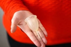 Le remboursement des protections périodiques réutilisables effectif à la rentrée universitaire pour les jeunes femmes de moins de 26 ans