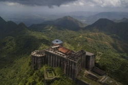 Le ministère de la Culture d'Haïti limoge deux responsables après une bousculade meurtrière à la Citadelle