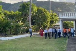 Prix des carburants : "Nous ne devrions pas dépasser la barre des 2 euros", assure le préfet de La Réunion