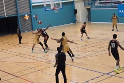 Basket-ball : L'Eclair et le Golden-Star prennent les devants en finale des play-offs