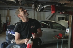 VIDÉO. Le pilote de rallye Nicolas Leandro peaufine sa préparation, à la veille de la reprise