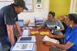 VIDÉO. À Koné, la lutte contre la dengue passe par la sensibilisation des élèves et des parents