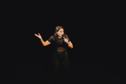 Des racines antillaises à la scène parisienne, Morgane Cadignan se raconte avec humour