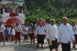 Fête de saint Pierre Chanel : la procession des reliques rassemble toujours autant les fidèles