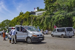 Les artisans-taxis de Petite-Terre annoncent une grève à partir du 7 mai
