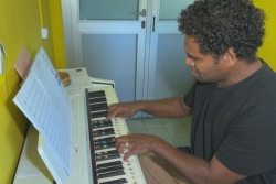 Les artistes se mobilisent pour Edou à Lifou