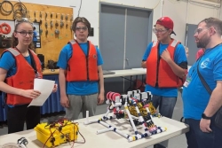 Avec "Al CapROV", des collégiens et lycéens de Saint-Pierre-et-Miquelon primés lors d'une compétition de robotique sous-marine à Terre-Neuve