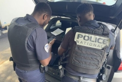 5 armes saisies en moins de 12 heures en Guadeloupe : la BAC et la BST de la police "frappent fort !"