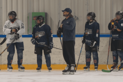 Hockey féminin : Une soirée de gala à la patinoire de Saint-Pierre pour les dix ans des Harfangs