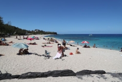 Suite à un sauvetage en mer, la ville de Saint-Paul rappelle les consignes de sécurité et du risque requin 