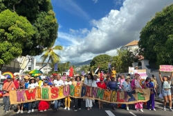 6ème marche des visibilités à Saint-Denis : "Kwir soudé dann malizé", environ 600 personnes défilent pour les droits LGBTQIA+