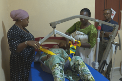 À Mayotte, le recours à la formation continue chez les adultes est bien plus rare qu'au niveau national