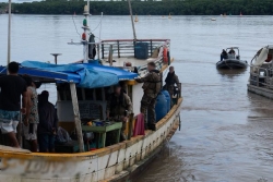 Pêche illégale en Guyane : un navire brésilien intercepté avec 1,7 tonne de poissons au large des côtes