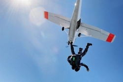 Un parachutiste tahitien perd la vie lors d'un saut à Los Angeles 