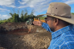 Sainte-Suzanne : face à la sécheresse, Gaël Dijoux veut rendre son exploitation autonome en eau