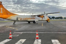 VIDEOS. Après trois mois de blocage, l'avion d'Aircal se pose sur le tarmac de Wanaham à Lifou