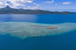 La signature d'un accord pour la régénération du lagon de Mayotte prévue entre le gouvernement et l'Aga Khan, l'imam des musulmans chiites ismaéliens