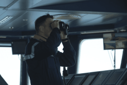 "J'avais besoin de concret" : au cœur du porte-hélicoptères amphibie Dixmude, dernière ligne droite pour 160 futurs officiers