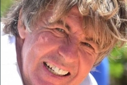 Claude Thélier se lance le défi de relier Marie-Galante à Pointe-à-Pitre à la nage ce dimanche