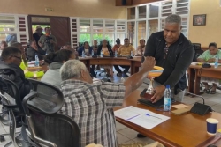 Lifou. Le conseil municipal réélit son maire à la suite d'une décision administrative