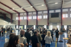 EN IMAGES : jour de vote pour les 192 584 électeurs pour des élections provinciales décisives
