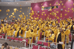 PHOTOS. Université des Antilles : une remise de diplômes à l’américaine pour célébrer les licenciés 2025-2026