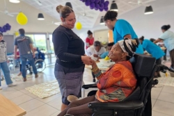 Gommage, massage, manucure... 44 lycéens aux petits soins des personnes en situations de handicap à Nouville