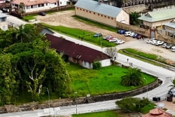 Un corps sans vie découvert près du camp de la Transportation à Saint-Laurent-du-Maroni