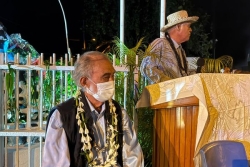 Affaibli par la maladie, Oscar Temaru livre ses vérités à la stèle de Tavararo