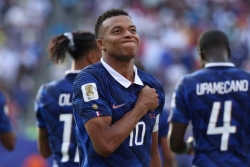 Mondial-2026 : la France bat la Suède 3-0 avec un doublé de Mbappé et passe en 8e